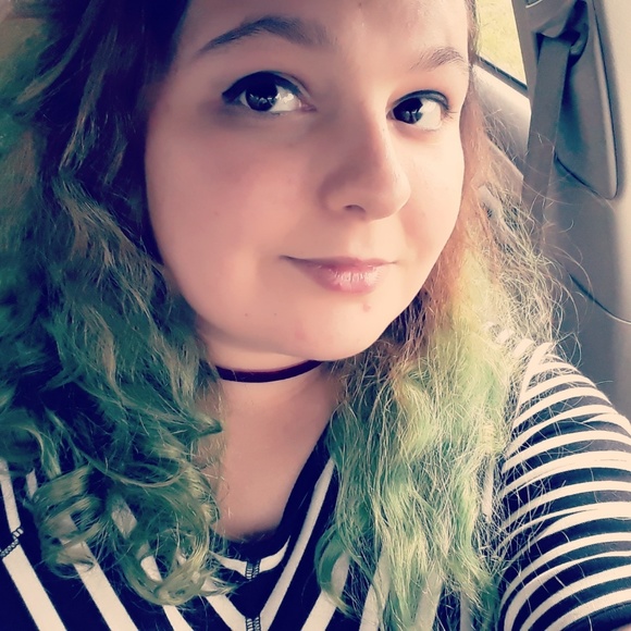 Meet your Posher, Shorty - Picture 1 of 1